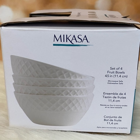 Mikasa White Bone China TRELLIS Woven Pattern Detail Fruit Bowls - Picture 2 of 3